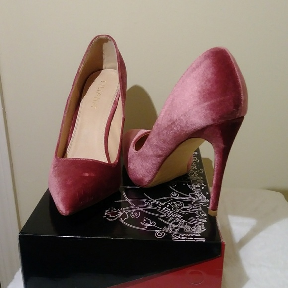 Liliana Shoes - FINALPRICE⬇ Liliana Muave Pointy Toe Suede Heel 11
